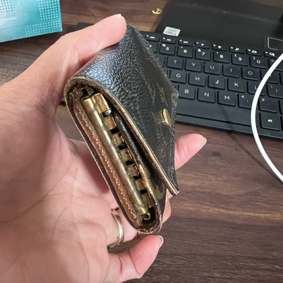 LV Authentic Key Holder - Picture 3 of 10